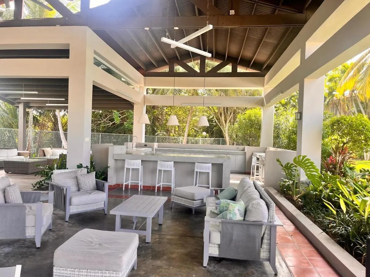 House In Frontbeach Resort ベガ・アルタ